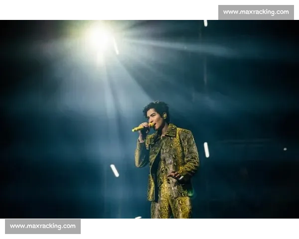 从舞台到巅峰萧敬腾比赛历程与音乐实力全面解析现场表现与成长轨迹深度回顾